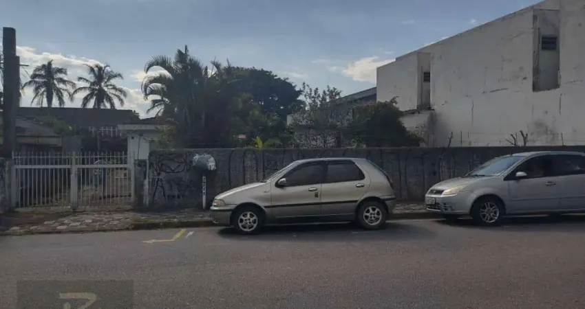 oportunidade casa comercial no centro de Peruíbe com terreno  1000 mts.