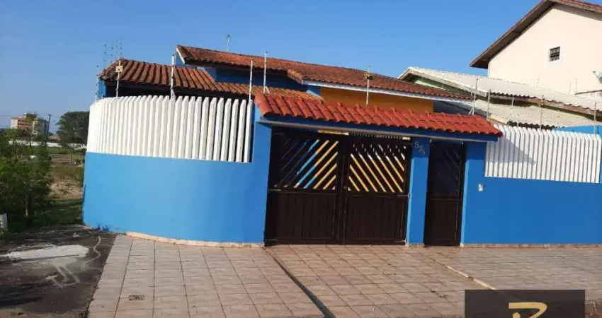 Casa com 3 dormitórios à venda, 137 m² por R$ 500.000,00 - Três Marias - Peruíbe/SP