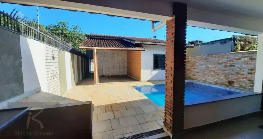 Casa  700 mts da praa com 2 dormitórios à venda, 170 m² por R$ 450.000 - Jardim Icaraiba - Peruíbe/SP