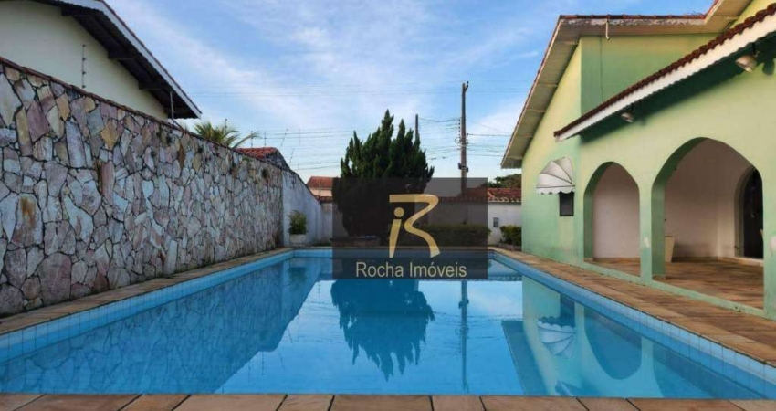 Casa com 4 dormitórios à venda, 323 m² por R$ 910.000 - Balneário Stella Maris - Peruíbe/SP