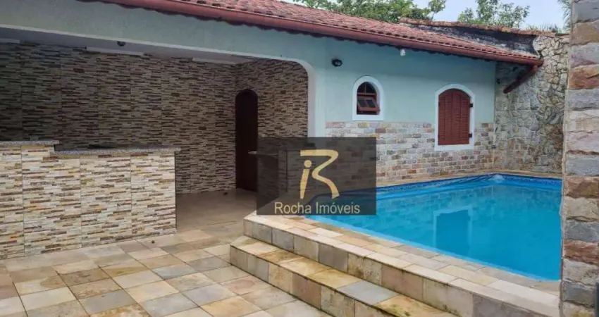 Casa com 3 dormitórios, 150 m² - venda por R$ 750.000,00 ou aluguel por R$ 3.800,00/mês - Estância Balneária Belmira Novaes - Peruíbe/SP