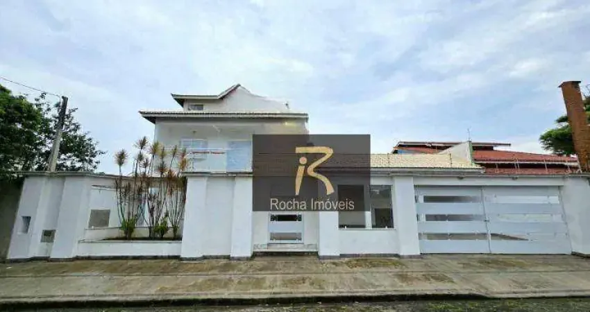 Casa com 4 dormitórios à venda, 394 m² por R$ 1.350.000,00 - Balneário Stella Maris - Peruíbe/SP
