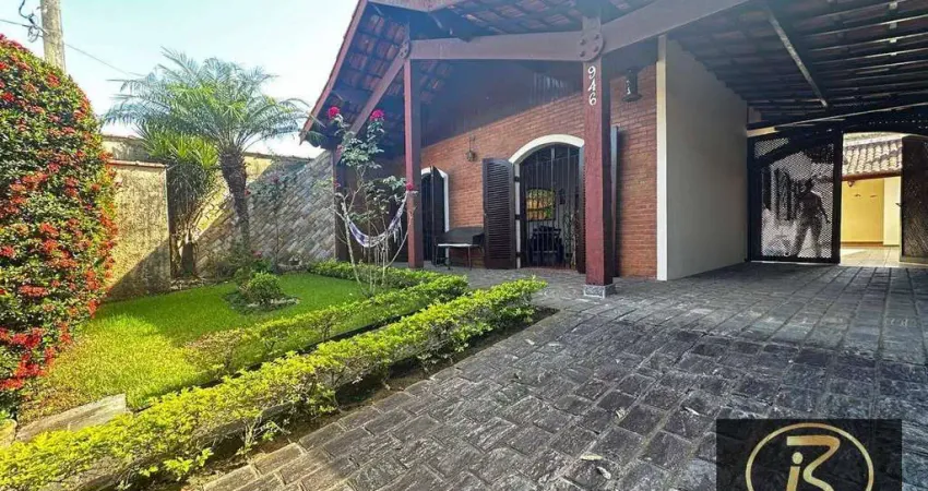 Casa Maravilhosa à Venda  10 Minutos da Praia!   Oportunidade Imperdível!    03 dormitórios (sendo 01 suíte)  Edícula nos fundos com banheiro  Casa to