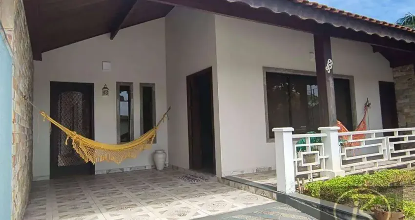 Casa com 3 dormitórios à venda, 138 m² por R$ 600.000,00 - Parque Balneário Oásis - Peruíbe/SP