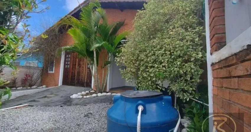 Casa com 7 dormitórios à venda, 356 m² por R$ 708.000,00 - Parque Balneário Oásis - Peruíbe/SP