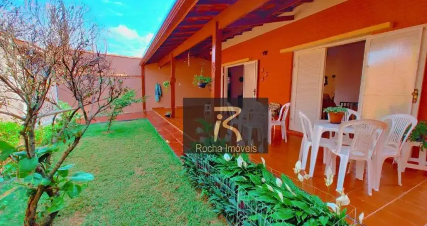 Casa com 3 dormitórios à venda, 198 m² por R$ 750.000,00 - Bal Stella Maris - Peruíbe/SP