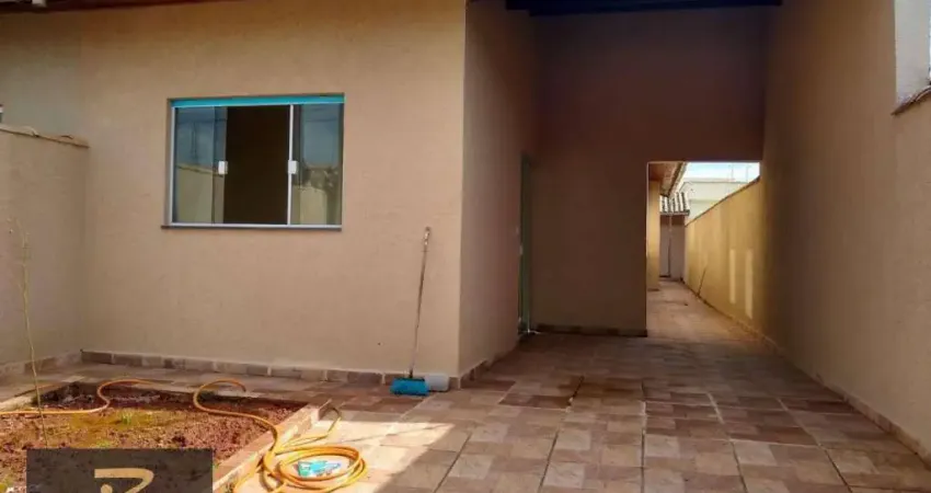 Casa com 3 dormitórios à venda, 90 m² por R$ 375.000,00 - Parque D'Aville Residencial - Peruíbe/SP