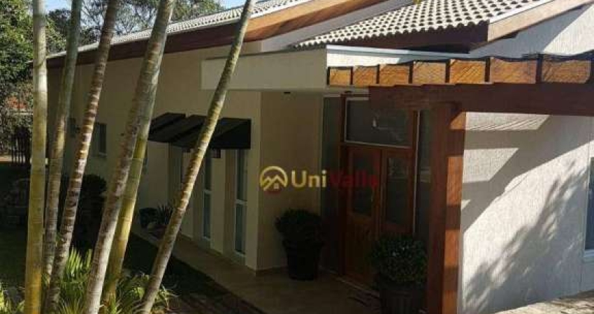 Casa com 4 dormitórios à venda, 300 m² por R$ 2.150.000,00 - Chácaras Cataguá - Taubaté/SP