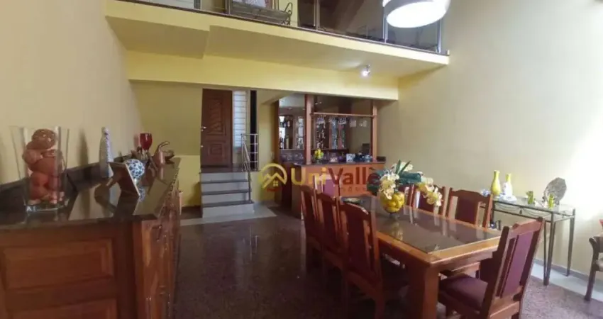 Sobrado com 3 dormitórios à venda, 200 m² por R$ 1.275.000,00 - Independência - Taubaté/SP