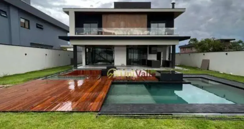 Casa assobradada a venda no condomínio Reserva do Paratehy Sul em São José dos Campos/SP