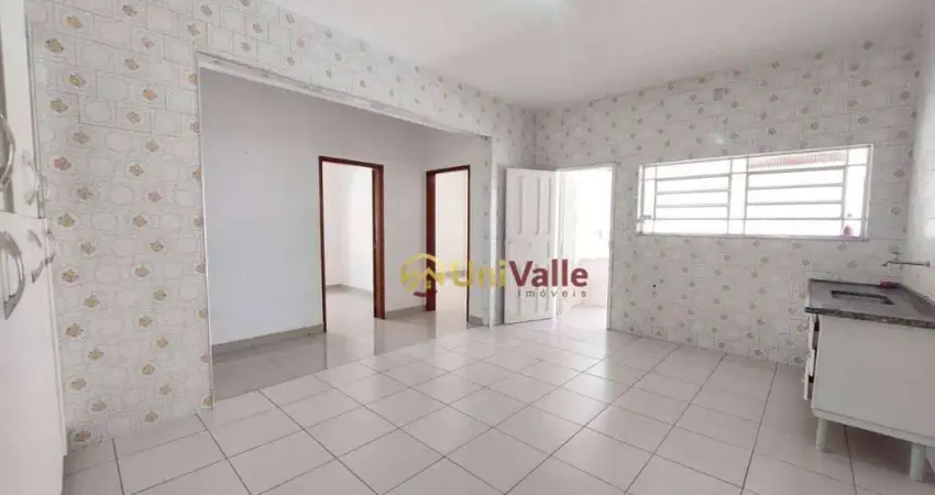 Casa com 3 dormitórios à venda, 200 m² por R$ 650.000,00 - Centro - Taubaté/SP