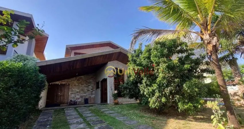 Sobrado com 6 dormitórios à venda, 263 m² por R$ 1.350.000,00 - Esplanada Independência - Taubaté/SP