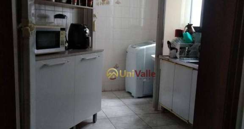 Apartamento com 3 dormitórios para alugar, 66 m² por R$ 2.200/mês - Edifício Independência - Taubaté/SP