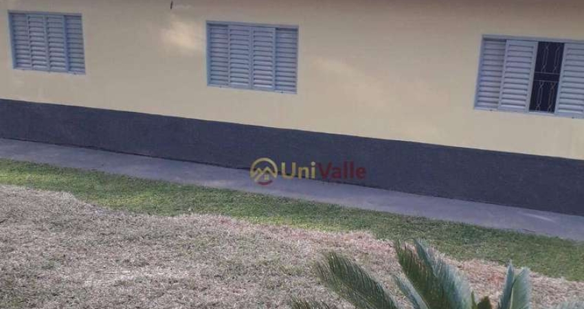 Chácara com 3 dormitórios à venda, 7 m² por R$ 375.000,00 - Capim D'angola - Paraibuna/SP