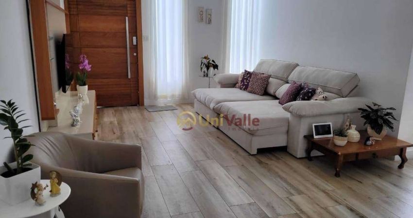 Casa com 3 dormitórios à venda, 167 m² por R$ 690.000,00 - Vale dos Cristais - Taubaté/SP