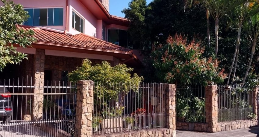 Casa com 4 quartos à venda na Rua  A.M.A, 4 suítes, Ponte do Imaruim, Palhoça
