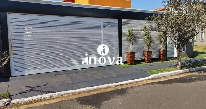Casa Condomínio à venda, 3 quartos, 1 suíte, 2 vagas, Vainice Andrade, Condomínio - Uberaba/MG