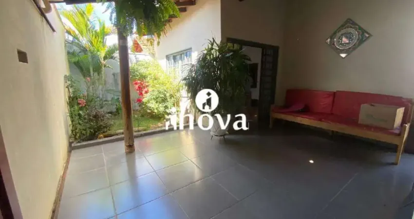 Casa à venda, 3 quartos, 1 suíte, 2 vagas, Manoel Mendes - Uberaba/MG