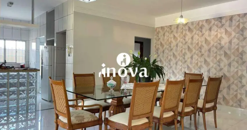 Casa com 4 quartos à venda no Jardim São Bento, Uberaba 