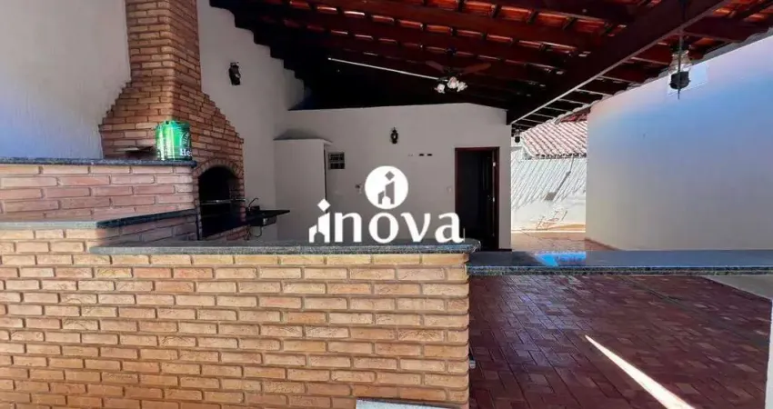 Casa à venda no Condomínio Village Maracanã