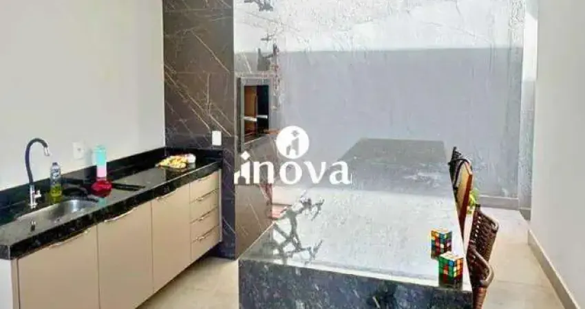 Casa a venda, bairro Olinda.