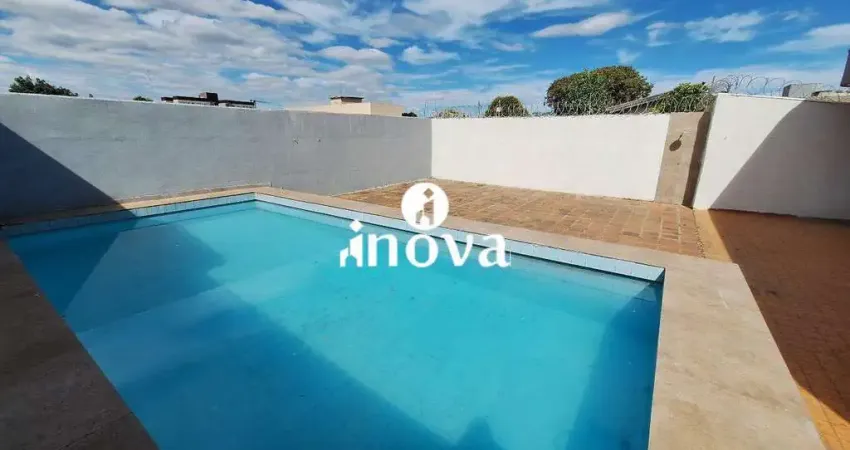 Casa com 4 quartos para alugar no Santa Marta, Uberaba 