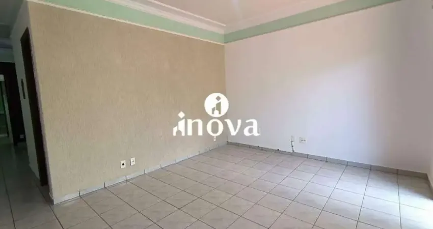 Casa com 4 quartos à venda no Conjunto Manoel Mendes, Uberaba 