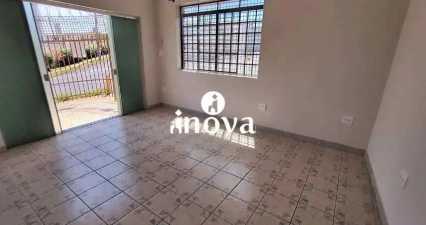 Casa comercial ou residencial para locação, bairro fabrício
