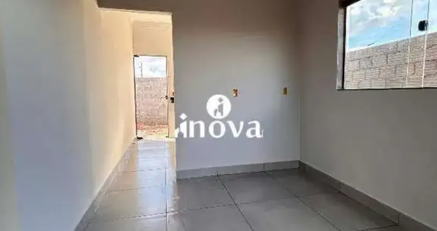 Casa com 2 quartos à venda no Parque Colibri, Uberaba