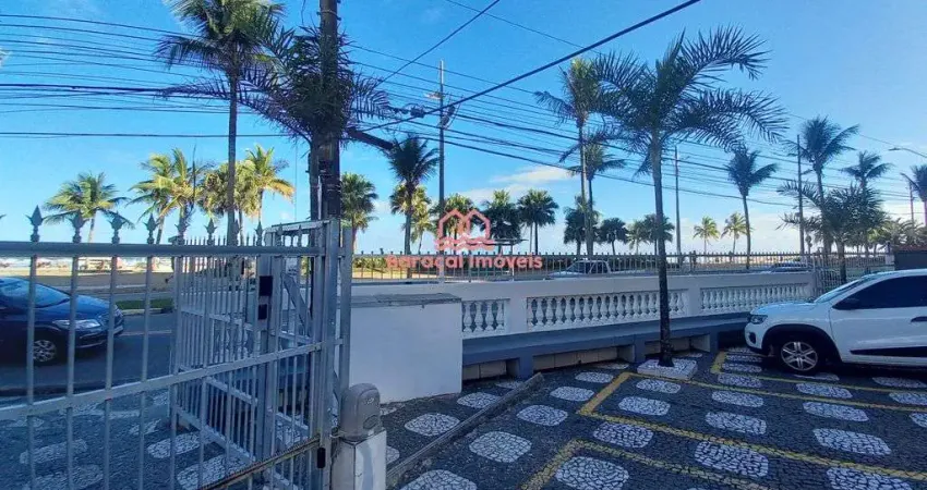 Apartamento para aluguel, prédio frente mar, mobiliado com vista lateral do mar