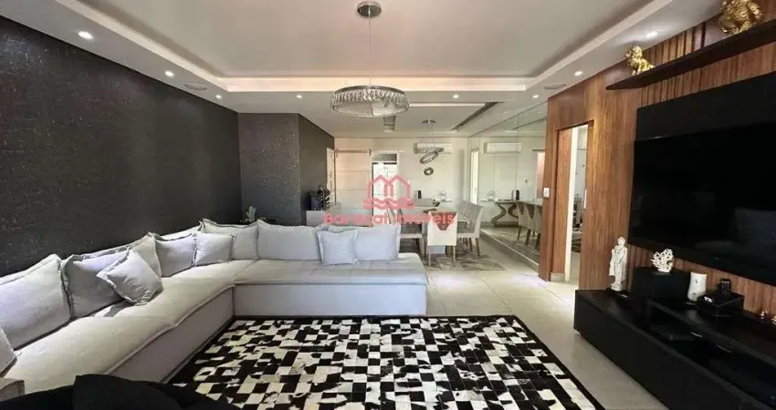 Apartamento à Venda em Vila Guilhermina, Praia Grande - SP Todo Mobiliado.