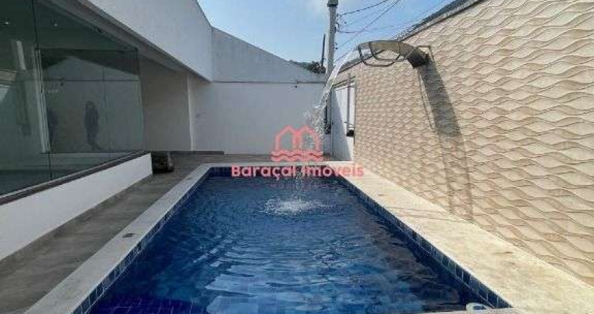 Casa à Venda em Canto do Forte, Praia Grande - SP