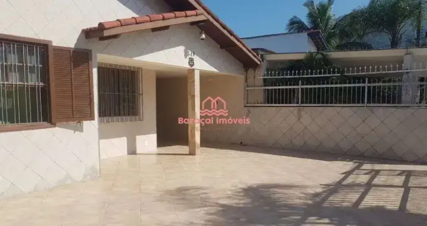 Casa à Venda em Solemar, Praia Grande - SP