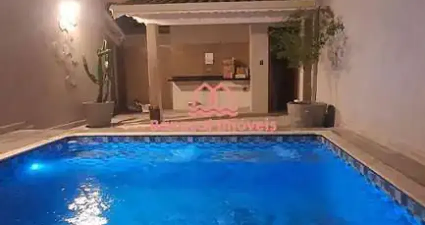 Casa de luxo com 4 quartos todos suítes e área de lazer com piscina