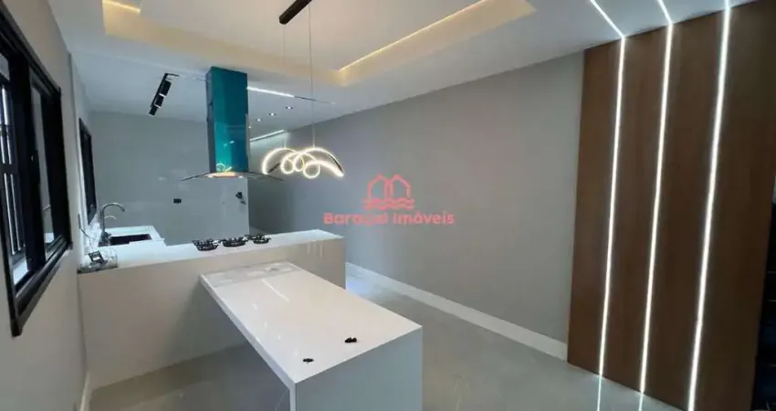 CASA 3 DORMITÓRIOS COM OFURÔ TODA REFORMADA !! 200 METROS DO MAR