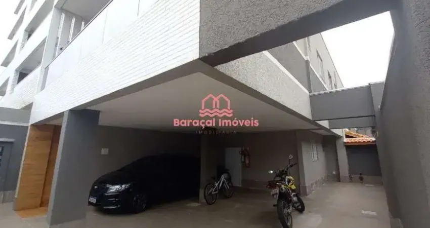 Casa à Venda em Mirim, Praia Grande - SP