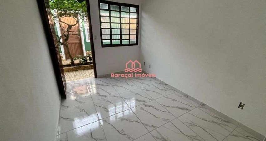 Casa à Venda em Ocian, Praia Grande - SP