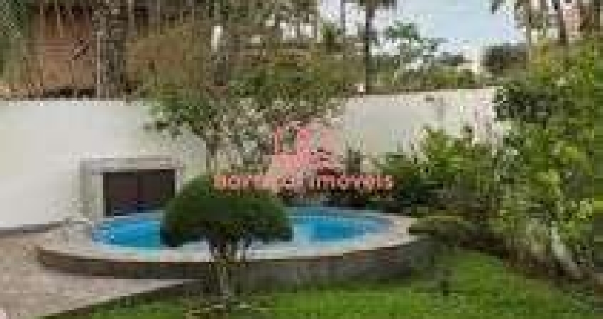 Sobrado à Venda em Balneário Flórida, Praia Grande - SP