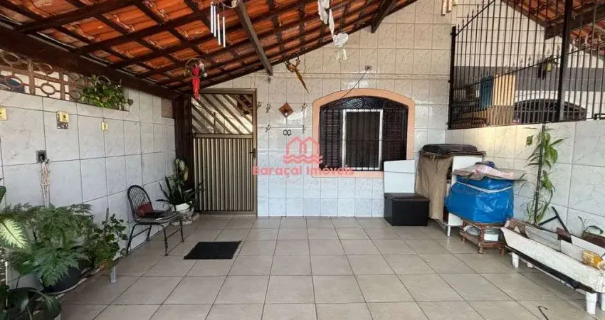 Casa com 2 dormitórios à venda, 70 m² por R$ 420.000,00 - Vila Assunção - PG