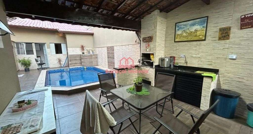 Linda casa na Guilhermina,  com piscina e churrasqueira , 3 dorm