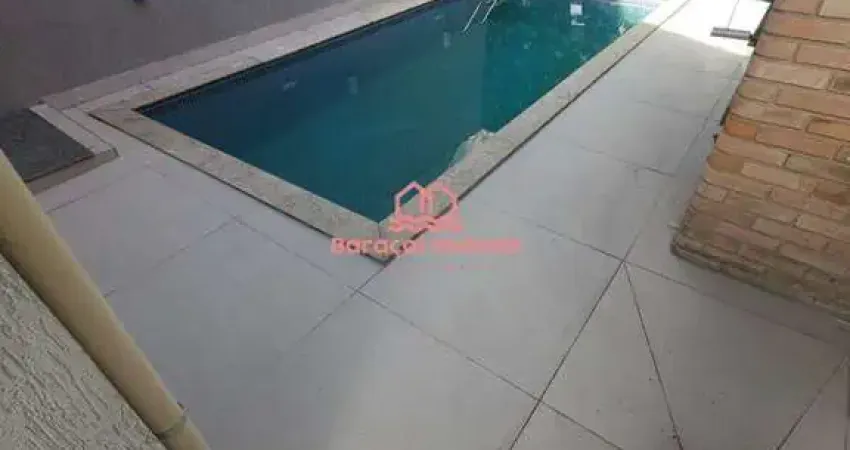 Excelente casa com piscina e churrasqueira na Nova Mirim, 2 dorm, 3 vagas
