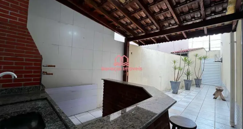 Excelente sobrado no canto do forte com 2 quartos, 1 suíte,  churrasqueira