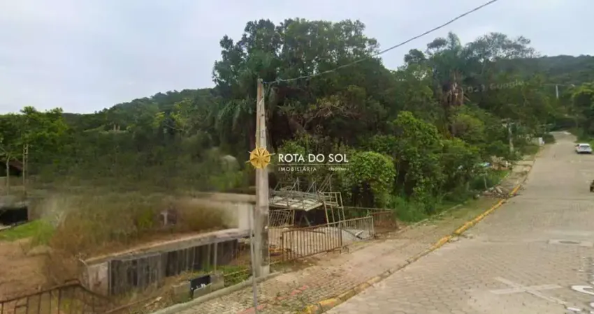 Terreno à venda na Rua Rio Capivari, Zimbros, Bombinhas