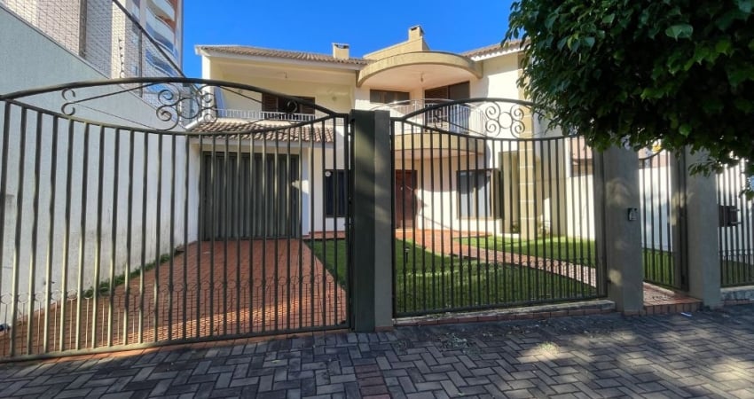 Casa com 4 quartos à venda no Centro, Cascavel 