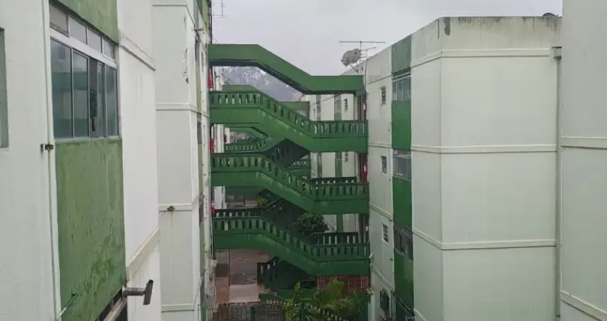 Apartamento á venda no condominio vale dos pinheiros- taboão da serra