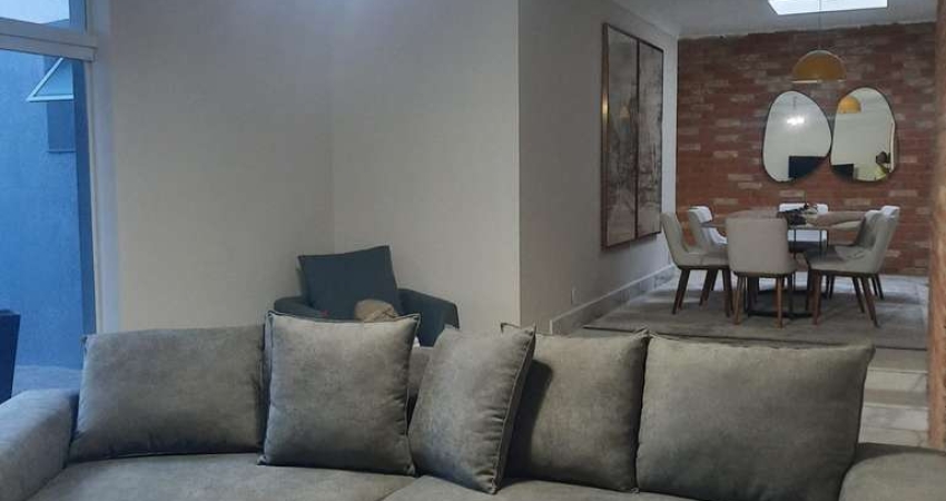 Linda casa à venda com 260M² com ótima localização.