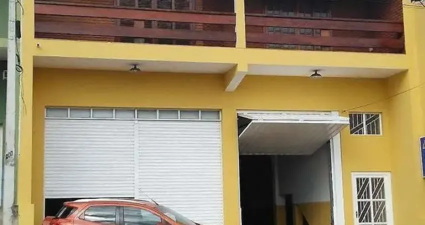EXCELENTE IMÓVEL DE 400M² COM SALÃO COMERCIAL!!!