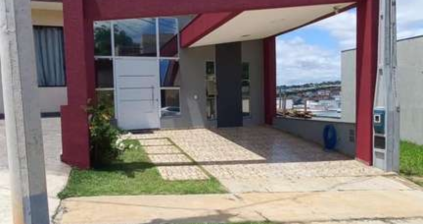 Elegante Moradia no Horto Florestal Villagio