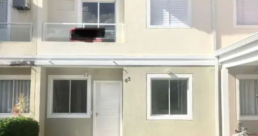 Sobrado no condomínio village salermo, na região do campolim