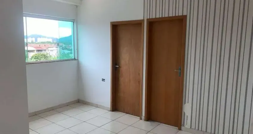 Viva com Conveniência no Edifício Dezzmai II: Apartamento Bem Localizado em São Vicente-SP